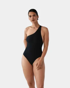 Brandon Blackwood One-Piece><noscript><img width=